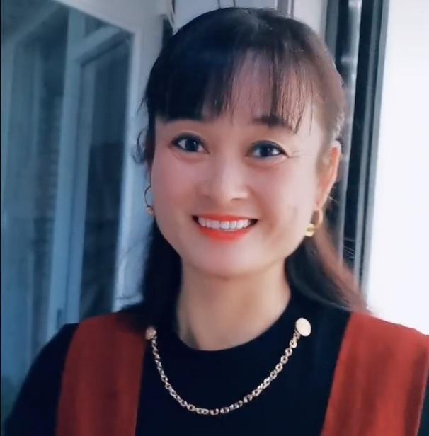 陈亚男母亲讲叙女儿被绑架经过：车子被扎了两个洞，闺女差点受伤休闲区蓝鸢梦想 - Www.slyday.coM