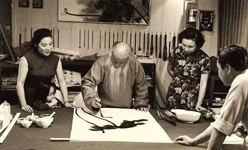 张大千把女儿同学变成了妻子，不料两人的儿子，却成了人间悲剧休闲区蓝鸢梦想 - Www.slyday.coM