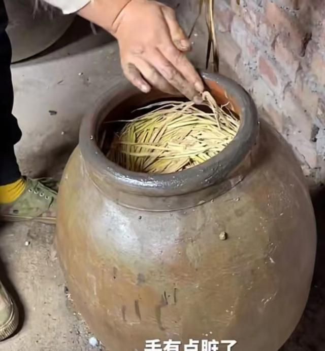 牛爱芳山顶私自建房被举报,官方回应称合规,却被网友打脸休闲区蓝鸢梦想 - Www.slyday.coM 牛爱芳山顶私自建房被举报,官方回应称合规,却被网友打脸休闲区蓝鸢梦想 - Www.slyday.coM