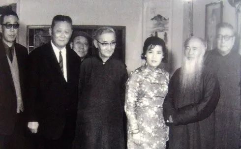 张大千把女儿同学变成了妻子，不料两人的儿子，却成了人间悲剧休闲区蓝鸢梦想 - Www.slyday.coM