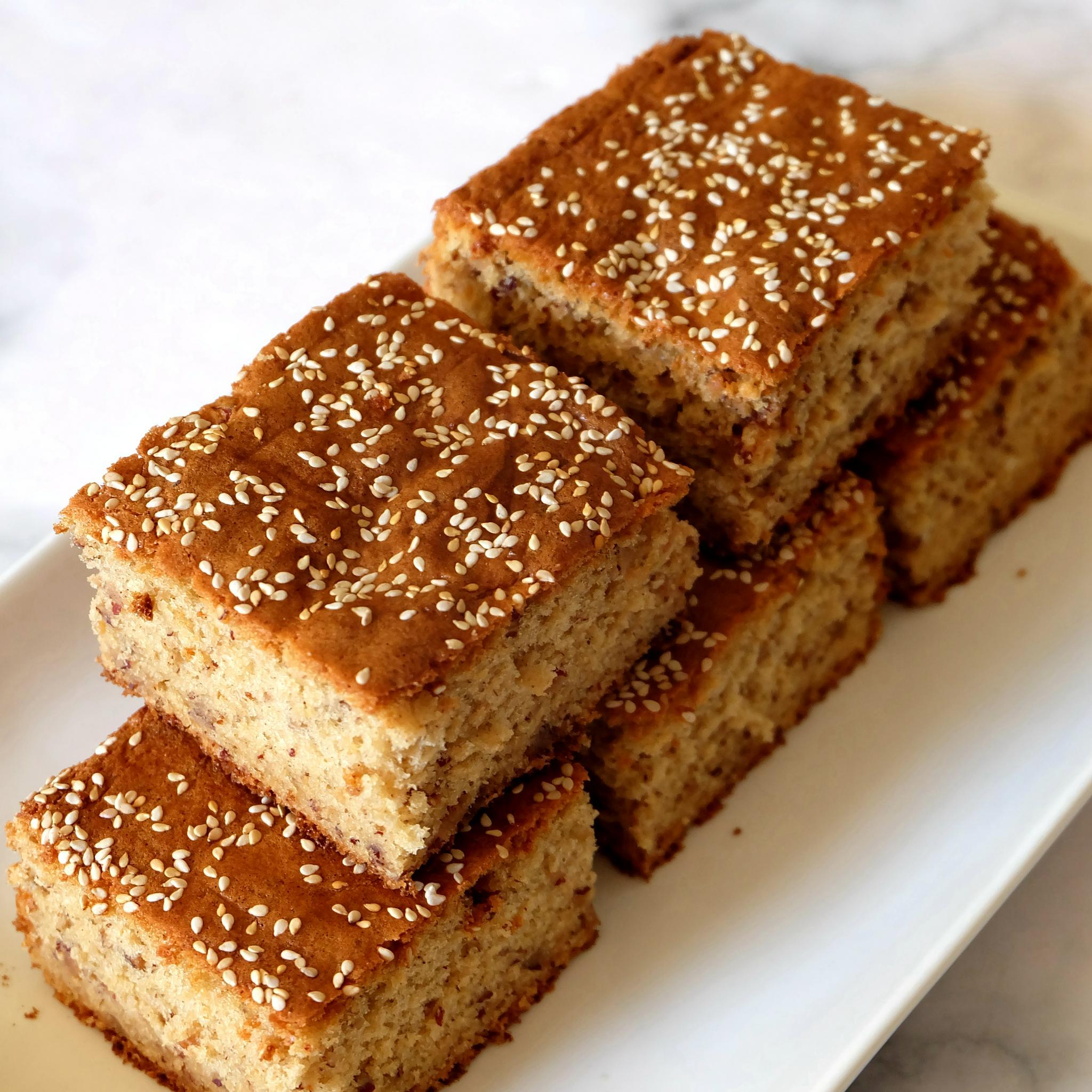 想吃枣糕不用买甜而不腻做法简单5个鸡蛋1碗面粉做一盘好吃