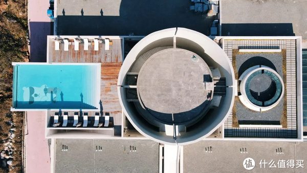 国内高颜值的小众温泉酒店，这家得有姓名！休闲区蓝鸢梦想 - Www.slyday.coM