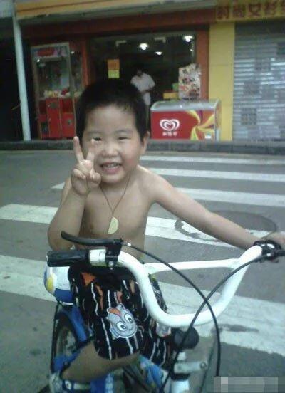 被拐孩子找到了，但等待养父母的是什么？休闲区蓝鸢梦想 - Www.slyday.coM