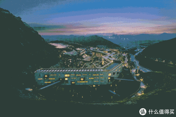 国内高颜值的小众温泉酒店，这家得有姓名！休闲区蓝鸢梦想 - Www.slyday.coM