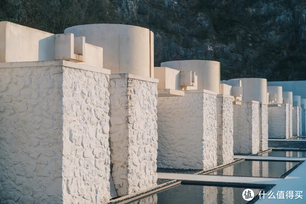 国内高颜值的小众温泉酒店，这家得有姓名！休闲区蓝鸢梦想 - Www.slyday.coM