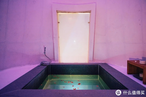 国内高颜值的小众温泉酒店，这家得有姓名！休闲区蓝鸢梦想 - Www.slyday.coM