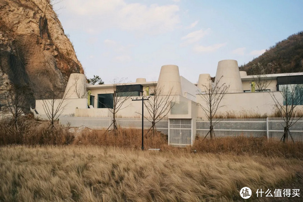 国内高颜值的小众温泉酒店，这家得有姓名！休闲区蓝鸢梦想 - Www.slyday.coM