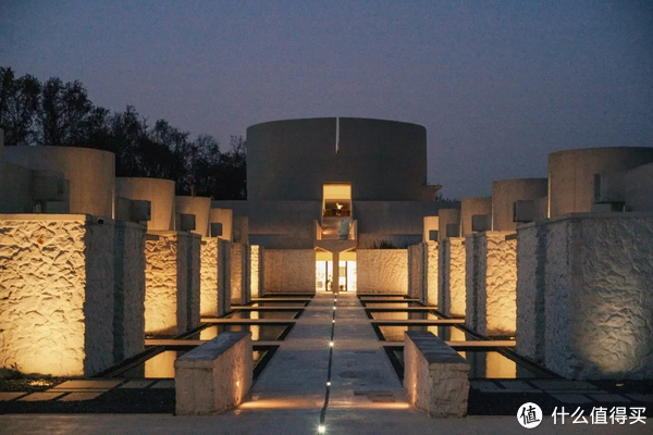 国内高颜值的小众温泉酒店，这家得有姓名！休闲区蓝鸢梦想 - Www.slyday.coM