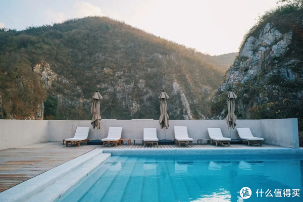 国内高颜值的小众温泉酒店，这家得有姓名！休闲区蓝鸢梦想 - Www.slyday.coM