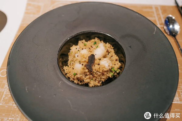 国内高颜值的小众温泉酒店，这家得有姓名！休闲区蓝鸢梦想 - Www.slyday.coM