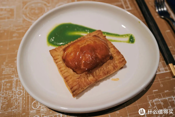 国内高颜值的小众温泉酒店，这家得有姓名！休闲区蓝鸢梦想 - Www.slyday.coM