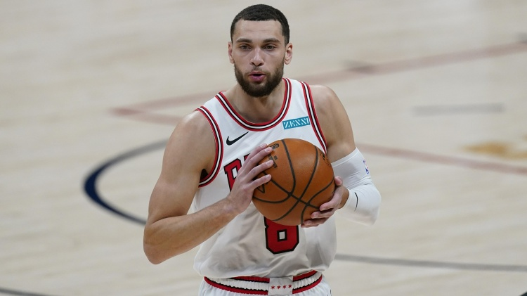 拉文：我能吸引防守并传给其他人 德罗赞的作用不可替代休闲区蓝鸢梦想 - Www.slyday.coM