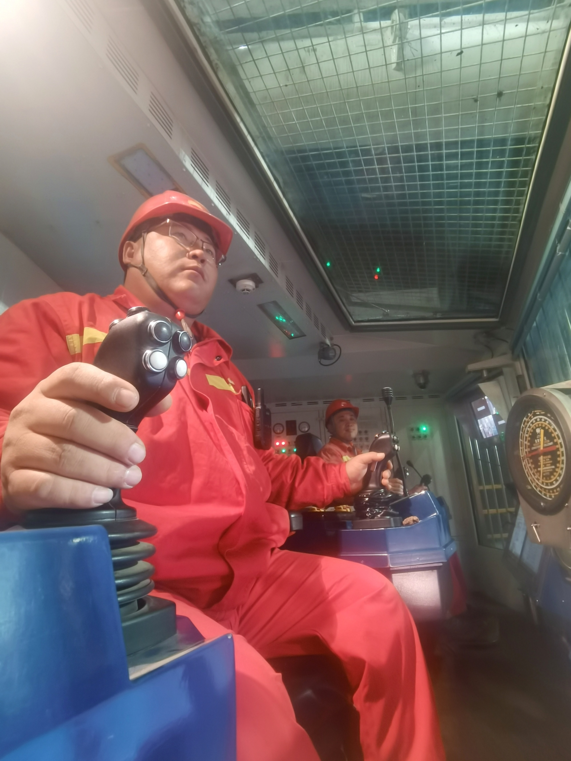 大庆油田钻探钻井二公司1202钻井队5000米钻井周期15天