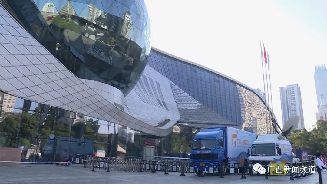 上课啦！“天宫课堂”第一课，南宁的同学请提问休闲区蓝鸢梦想 - Www.slyday.coM