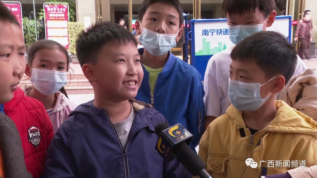 上课啦！“天宫课堂”第一课，南宁的同学请提问休闲区蓝鸢梦想 - Www.slyday.coM