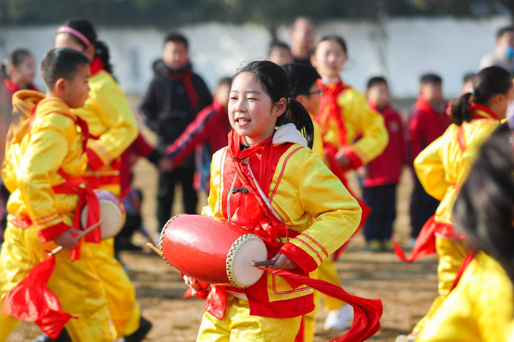 德清:腰鼓声声迎新春