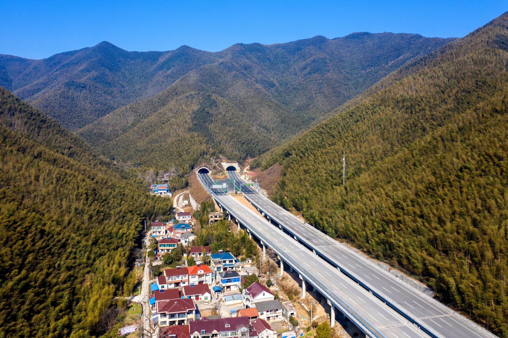 杭长宜全线通车 浙苏再添新通道|高速公路|长三角|宜兴_新浪新闻