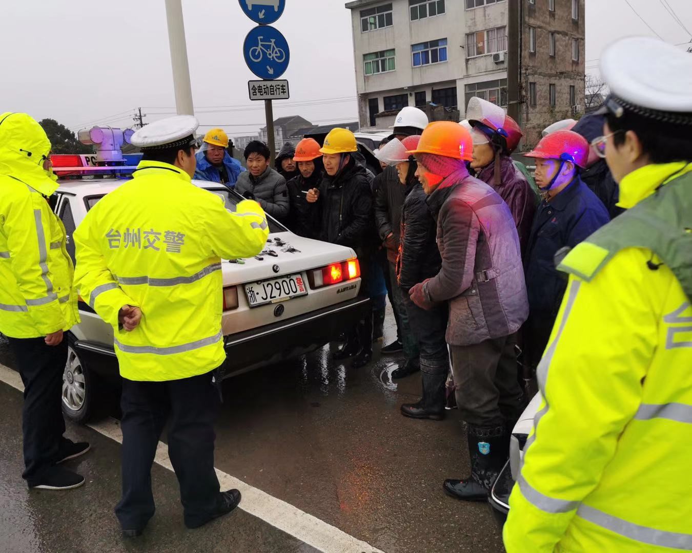 "三借力"破交管难题 台州交警直属四大队三甲中队勇当"枫桥经验"排头