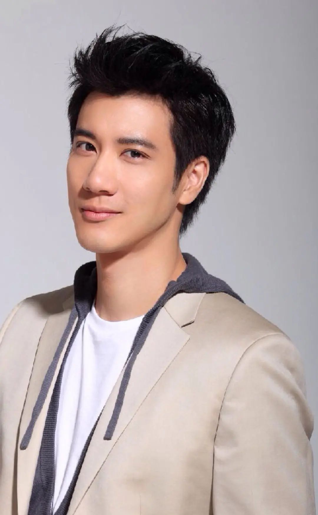 李靓蕾控诉王力宏关键信息 哥伦比亚男模怀孕事件 梦境预兆大解析