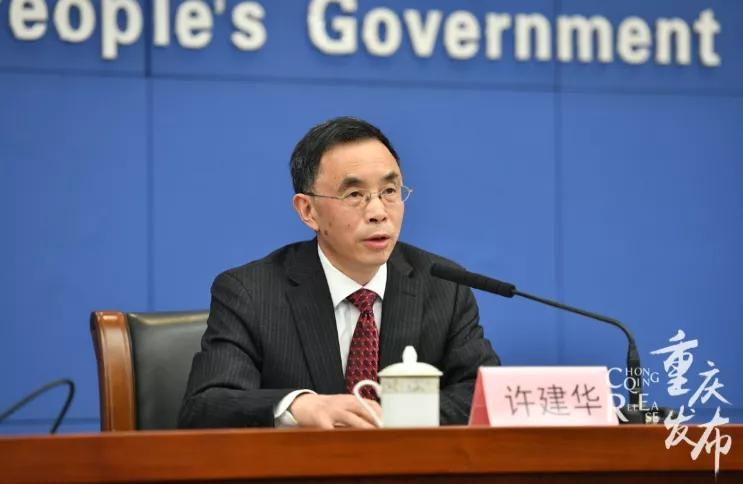 许建华回答记者提问 邹乐 摄许建华介绍,将重点抓好以下三个方面的