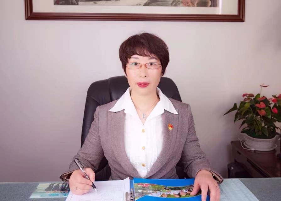 人大代表周卫华:期待落实高中阶段教师工资待遇