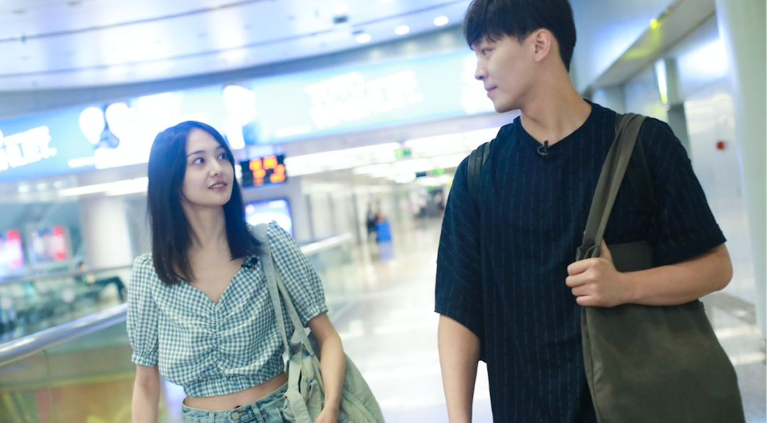 郑爽与张恒旧照.