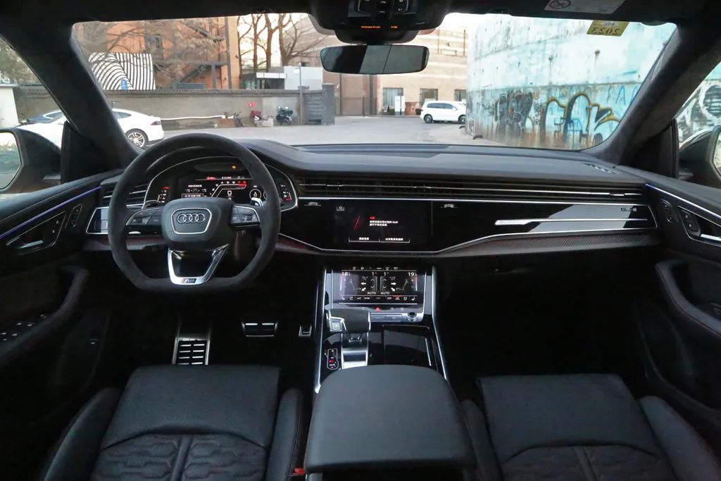 牛x评测实测奥迪rsq836秒破百能否称之为最强