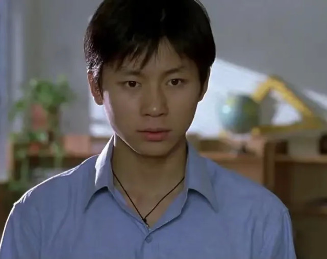 李晨24年前的电影重映上映10天不足10人观看票房77元