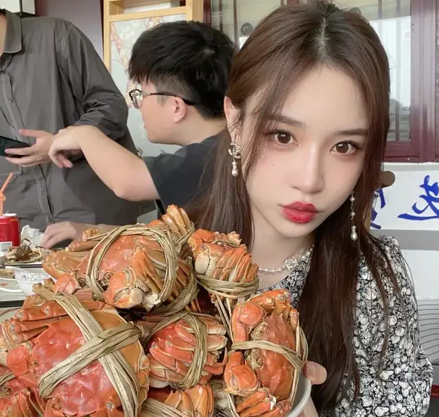 雪梨否认不给员工交社保,却又被曝拖欠付款,经纪人也跳槽了休闲区蓝鸢梦想 - Www.slyday.coM 雪梨否认不给员工交社保,却又被曝拖欠付款,经纪人也跳槽了休闲区蓝鸢梦想 - Www.slyday.coM