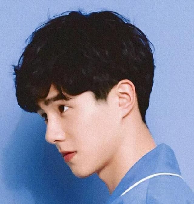 为什么刘昊然五官单看一般组合整体看却很耀眼