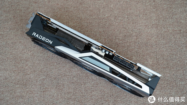 完全白给的性能？用RX 6900 XT实测告诉你AMD新驱动有多大提升休闲区蓝鸢梦想 - Www.slyday.coM