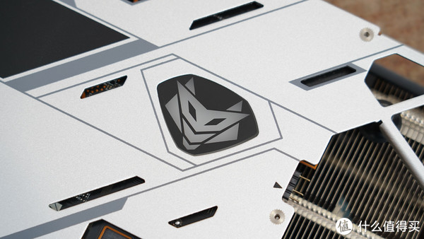 完全白给的性能？用RX 6900 XT实测告诉你AMD新驱动有多大提升休闲区蓝鸢梦想 - Www.slyday.coM