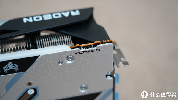 完全白给的性能？用RX 6900 XT实测告诉你AMD新驱动有多大提升休闲区蓝鸢梦想 - Www.slyday.coM