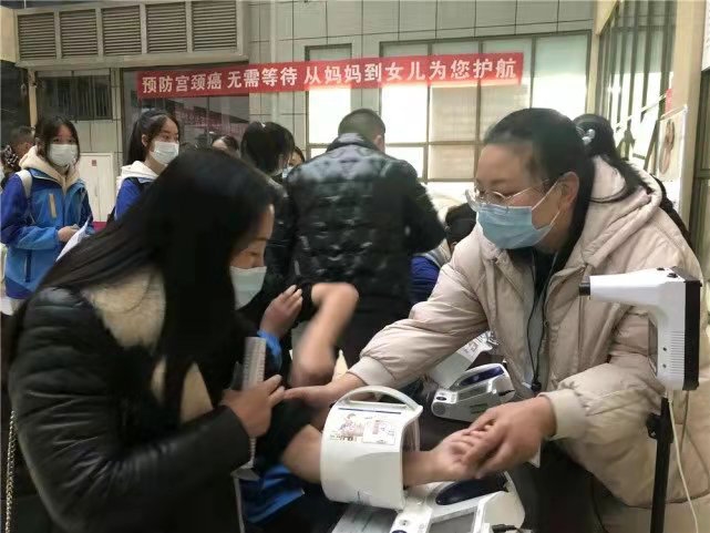 直击首针开打！成都13休闲区蓝鸢梦想 - Www.slyday.coM