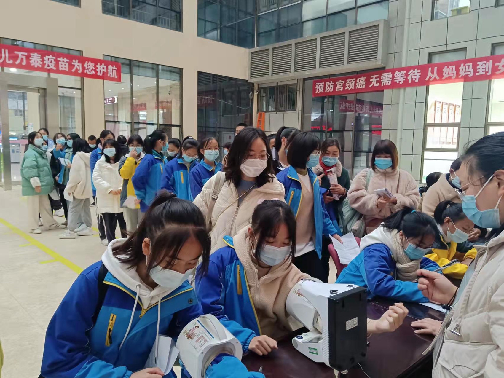 直击首针开打！成都13休闲区蓝鸢梦想 - Www.slyday.coM