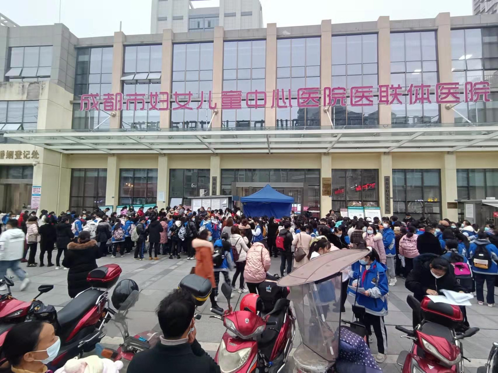 直击首针开打！成都13休闲区蓝鸢梦想 - Www.slyday.coM