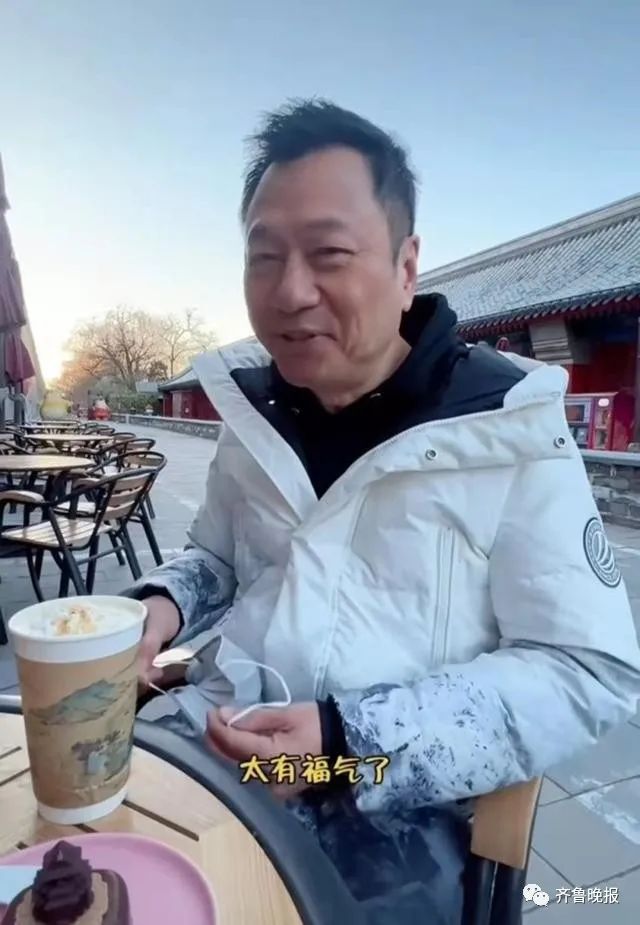 人间真实！知名女星为买房还在缴社保...网友：原来偶像也和我一样休闲区蓝鸢梦想 - Www.slyday.coM