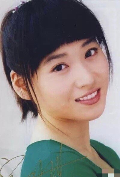 顶替杨紫饰演《家有儿女》小雪,被神秘男在车库打|宁丹琳|家有儿女