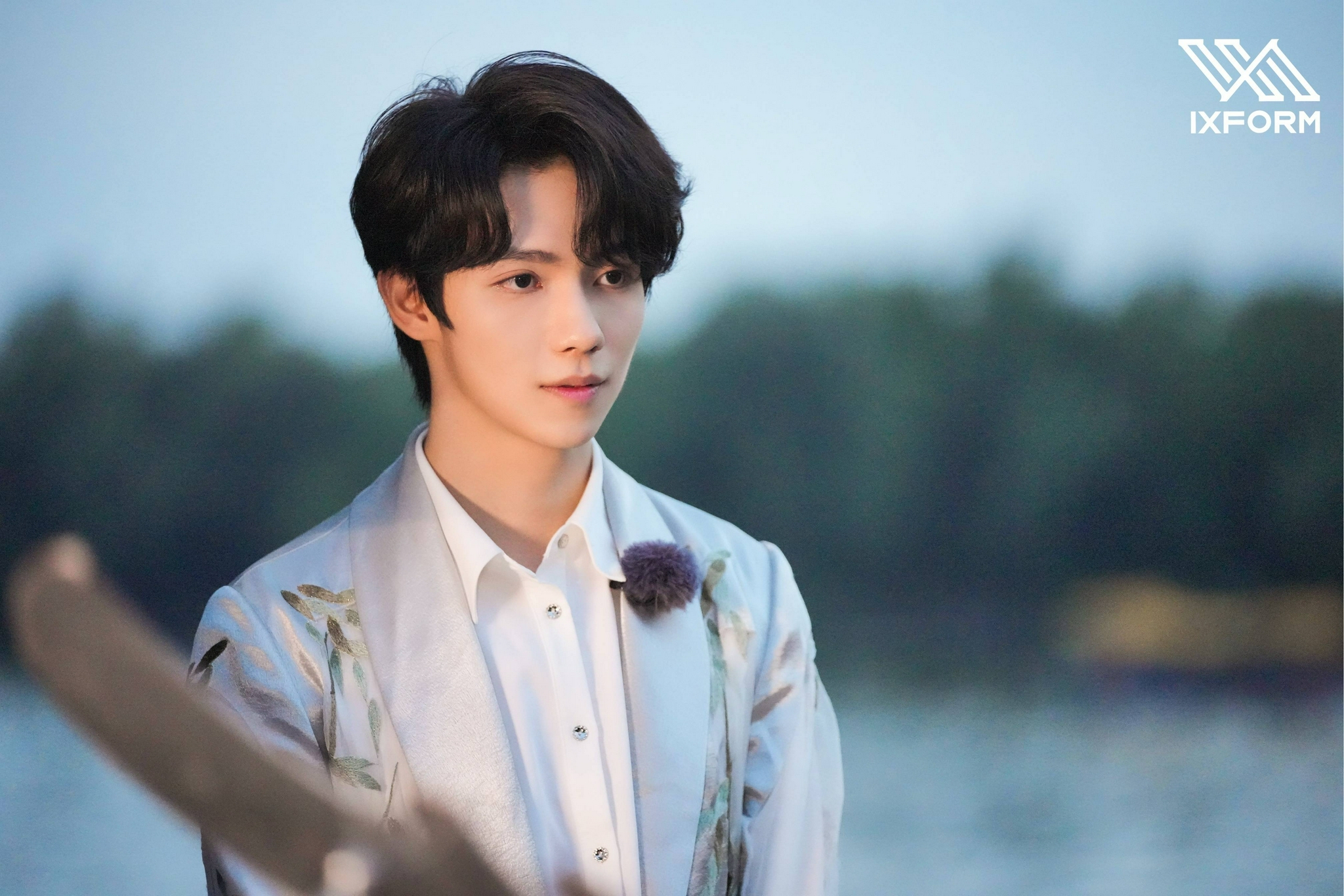 罗一舟最美中国戏剧照掉落眼神坚定动作到位