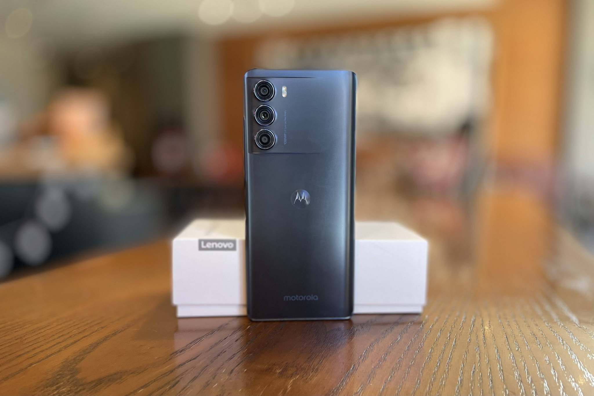 motoedges30评测骁龙888plus越级旗舰年度性价比新王稳了