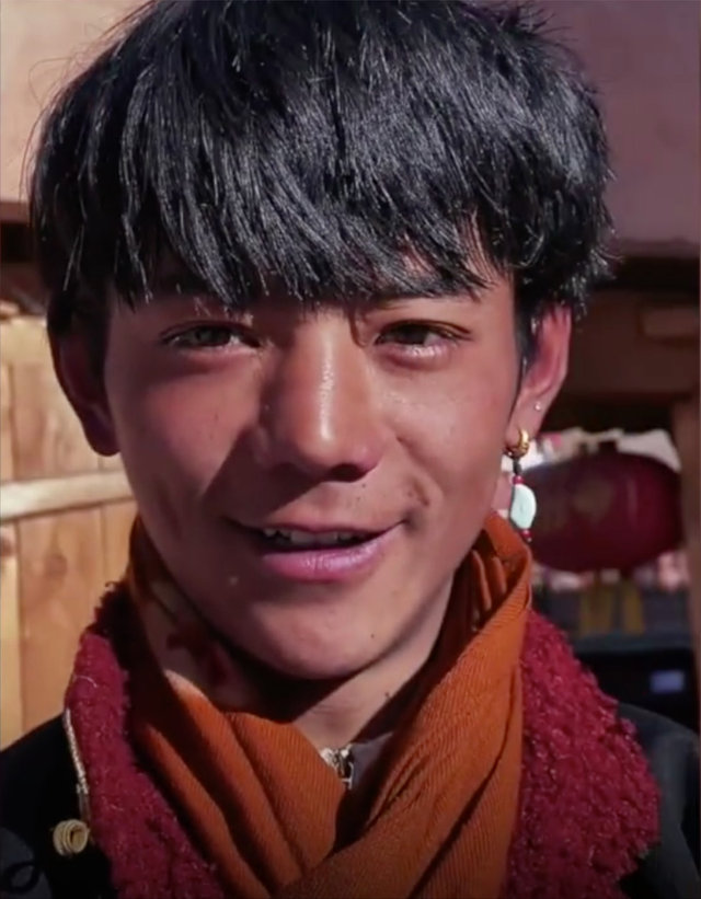 张同学喜欢周星驰,“偷师”李子柒,想和丁真一样为家乡做贡献休闲区蓝鸢梦想 - Www.slyday.coM 张同学喜欢周星驰,“偷师”李子柒,想和丁真一样为家乡做贡献休闲区蓝鸢梦想 - Www.slyday.coM