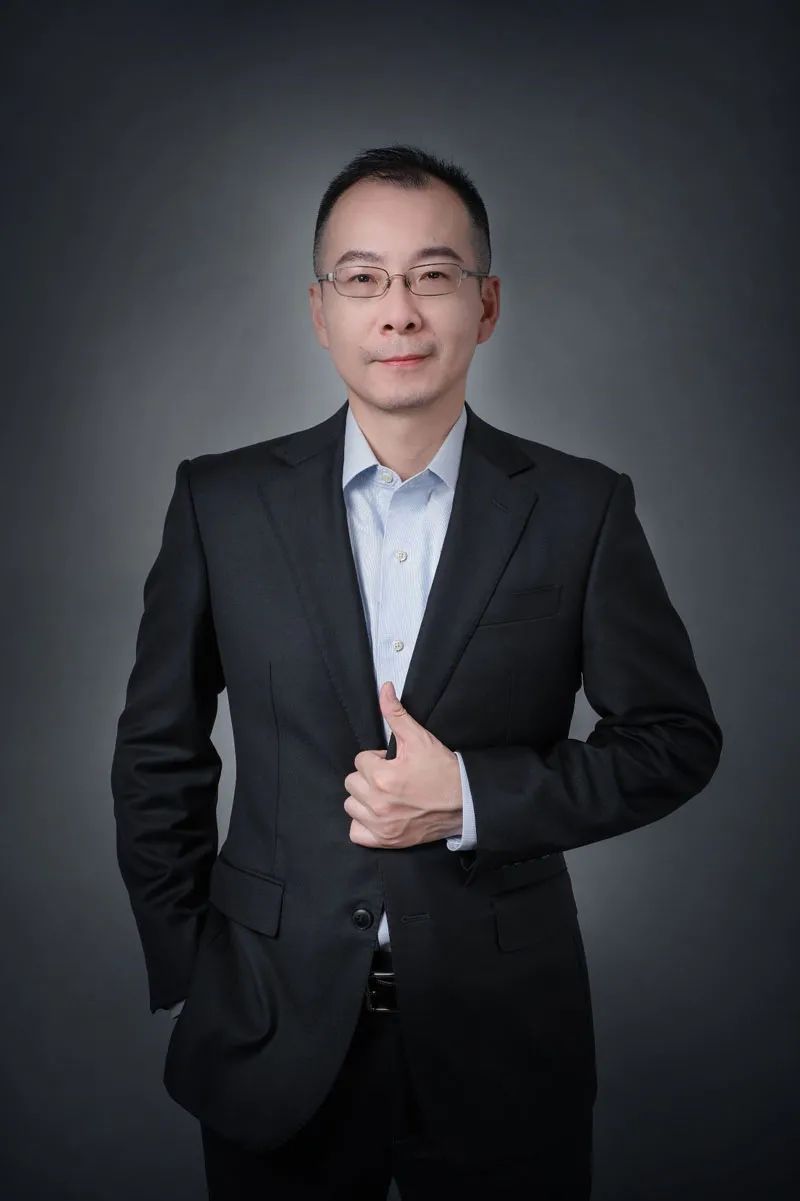 年化收益超30%的百亿投资大佬,却说自己"愚不可及