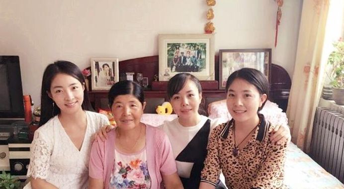 她是国家一级演员,为何放弃城市回农村种田?如今放牛种田成日常休闲区蓝鸢梦想 - Www.slyday.coM