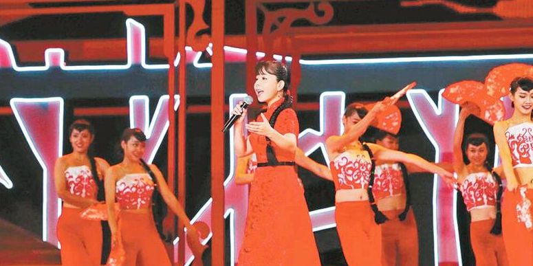 她是国家一级演员,为何放弃城市回农村种田?如今放牛种田成日常休闲区蓝鸢梦想 - Www.slyday.coM