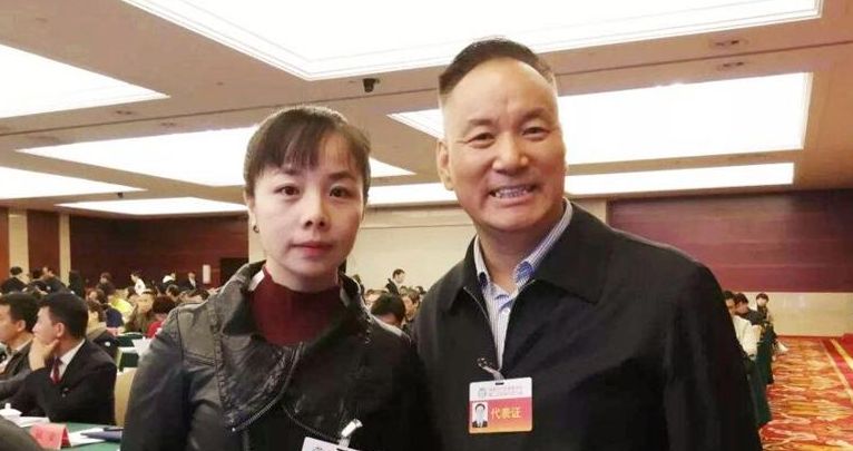 她是国家一级演员,为何放弃城市回农村种田?如今放牛种田成日常休闲区蓝鸢梦想 - Www.slyday.coM