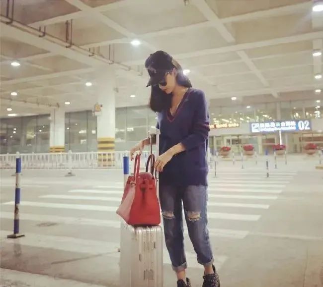 王思聪前女友,百亿身家主播,雪梨被封号让我想起来一句话休闲区蓝鸢梦想 - Www.slyday.coM 王思聪前女友,百亿身家主播,雪梨被封号让我想起来一句话休闲区蓝鸢梦想 - Www.slyday.coM