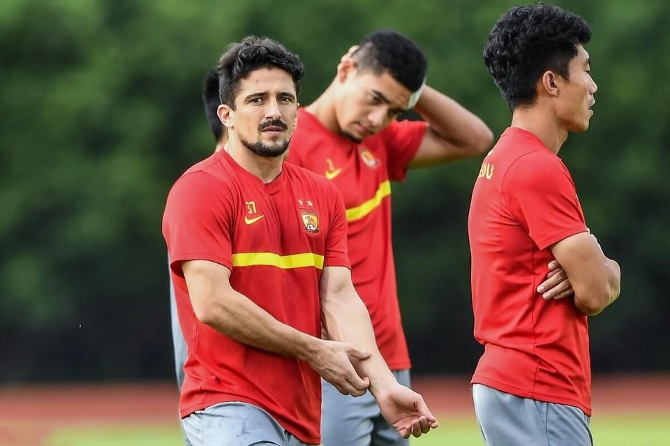 国足4消息！韦世豪发文，艾克森离开中国，国足外籍助教或留任休闲区蓝鸢梦想 - Www.slyday.coM