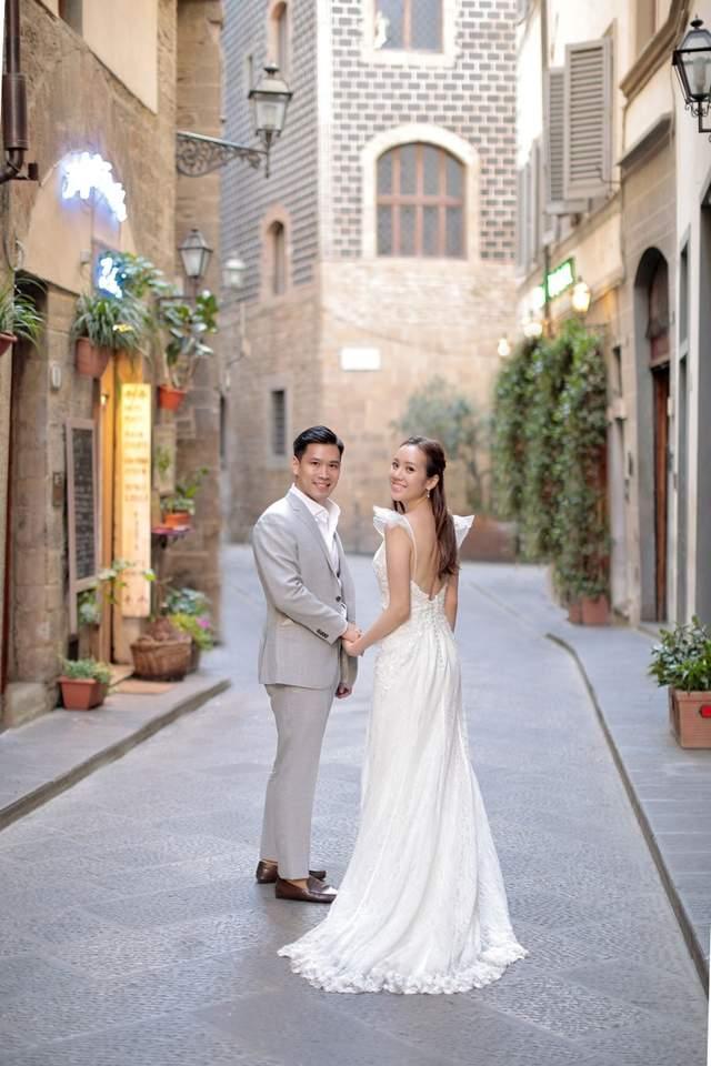 女星湛琪清官宣生女宝宝大眼睛高颜值自曝富豪丈夫帮娃换尿布