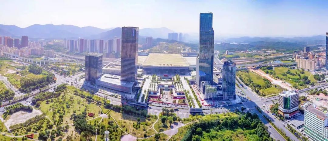 深圳企业界热议中央经济工作会议休闲区蓝鸢梦想 - Www.slyday.coM