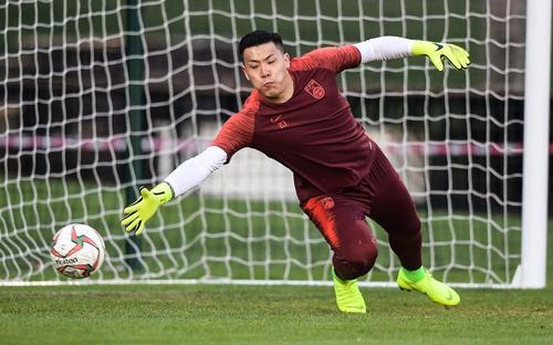 李霄鹏首秀，国足或全华班，王大雷连线郭田雨，CCTV5直播休闲区蓝鸢梦想 - Www.slyday.coM